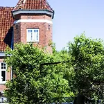 Otel Skjalm Hvide