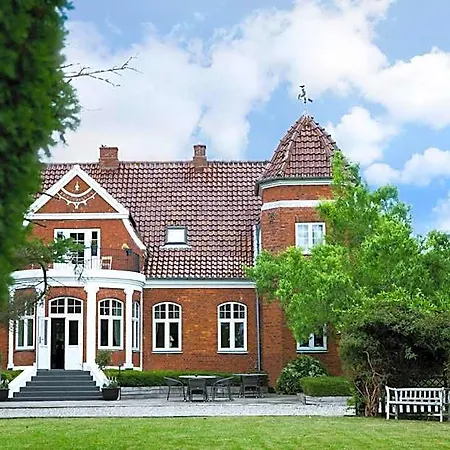 Hotel Skjalm Hvide
