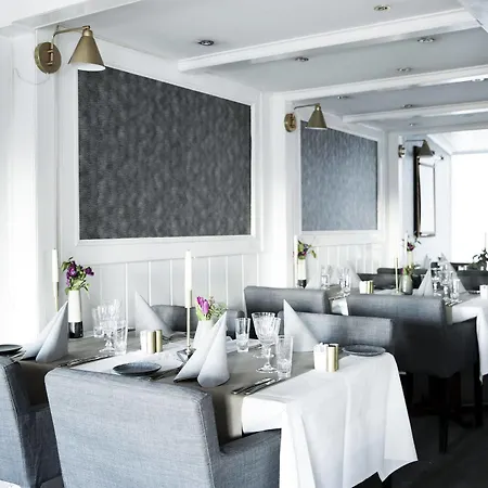 Hotel Skjalm Hvide 3*