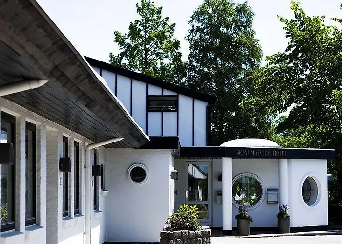 Skjalm Hvide Szálloda Slangerup